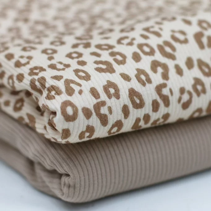 Rib Jersey Strikstof - Leopardtryk Beige | Rijs Textiles Rib Jersey Strikstof - Leopardtryk Beige - (Jerseystoffer)