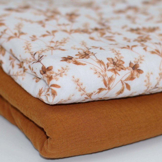 Hydrofiel Stof Digitale Print - Cognac Bruine Bloem - (Kinderstoffen)