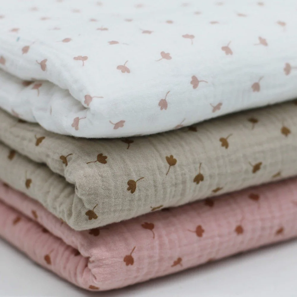 Double Gauze Fabric Printed - Clover Leaf Nude Pink Double Gauze Fabric Printed - Clover Leaf Nude Pink