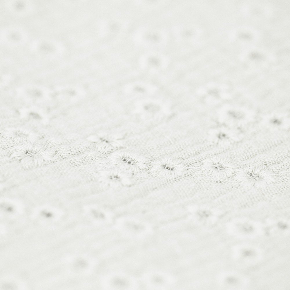 Tissu Double Gaze De Coton Brodé - Millefleurs Écru Tissu Double Gaze De Coton Brodé - Millefleurs Écru - (Tissu Enfant)