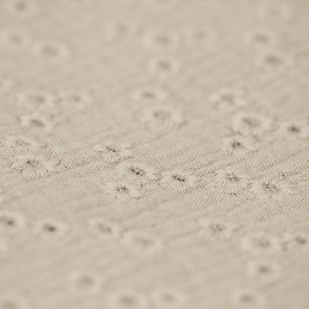 Tessuto Doppia Garza Ricamata - Millefleurs Beige Chiaro Tessuto Doppia Garza Ricamata - Millefleurs Beige Chiaro - (Tessuti Bambini)