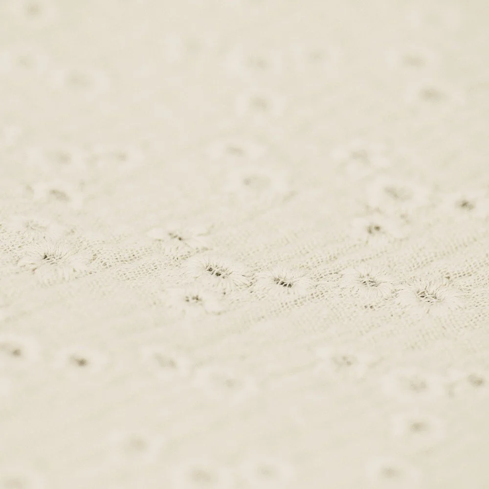 Baumwoll Musselin Stoff Bestickt - Millefleurs Naturel - (Kinder Stoffe)