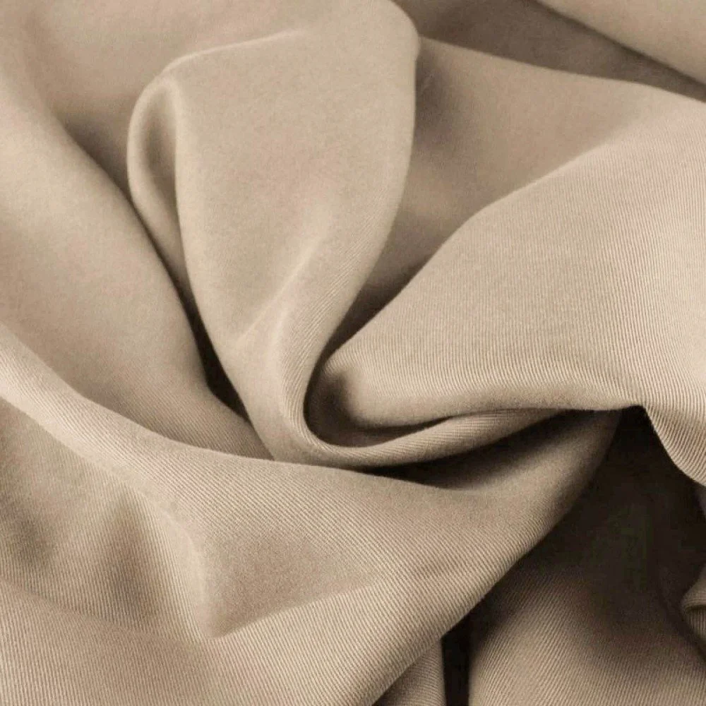 Tessuto Tencel Di Saia Beige Scuro