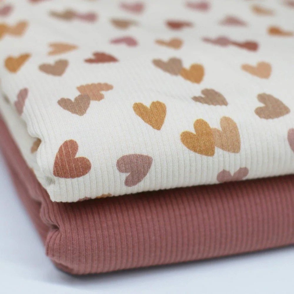 Rib Jersey Stof - Veelkleurige Hartjes Beige