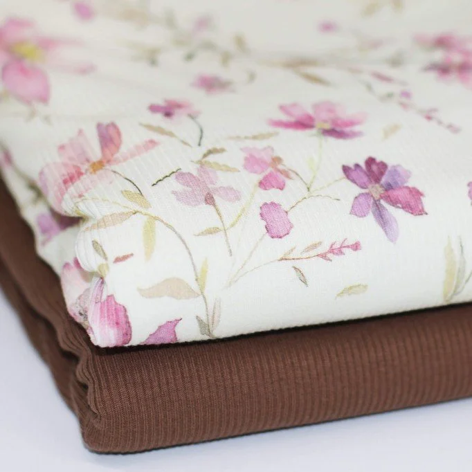 Tessuto Jersey Di Cotone Costine - Dolce Fiore Rosa Tessuto Jersey Di Cotone Costine - Dolce Fiore Rosa - (Jersey Tessuti)