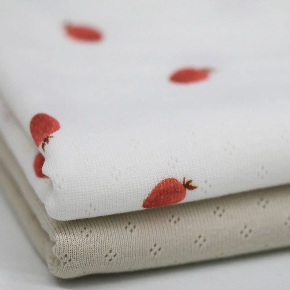 Pointelle Jersey Stof (Mini) - Aardbeien 