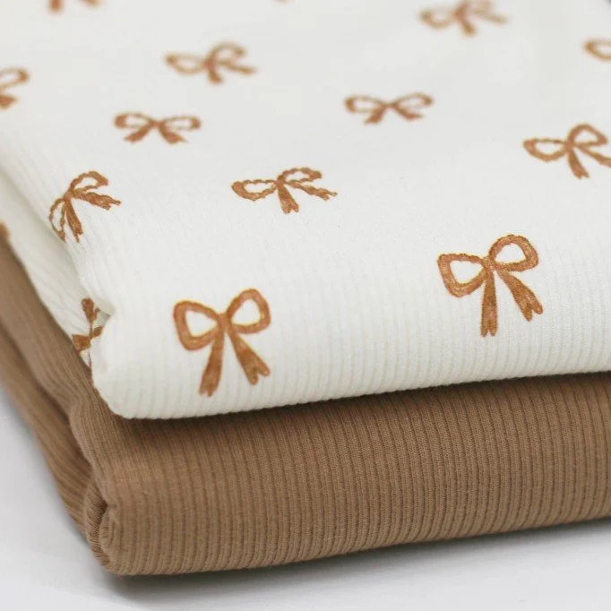 Rib Jersey Stof Bedrukt -  Mini Strikjes Naturel Cacao - (Jersey Stoffen)