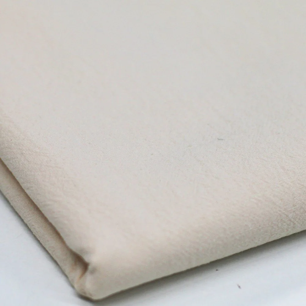 Tessuto di Cotone Lavato Beige Chiaro – Scampolo da 2 Metri Tessuto Di Cotone Lavato 2 Metri Resti Beige Chiaro - (Tessuti e scampoli)