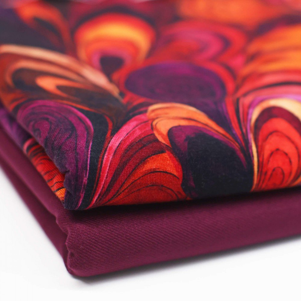 Digitale Print Bamboe Jersey - Caleidoscoop Red Paars Digitale Print Bamboe Jersey - Herfst Gekleurde Bladeren - (Tricot Jersey Bedrukt)