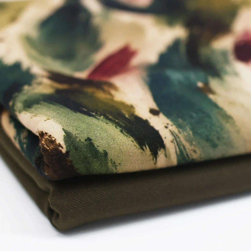 Tissu Jersey Bambou Impression Numérique - Traces De Peinture Vert Bordeaux Tissu Jersey Bambou Impression Numérique - Fleurs Blanches Sur Bleu - (Tissu Jersey Imprimé )