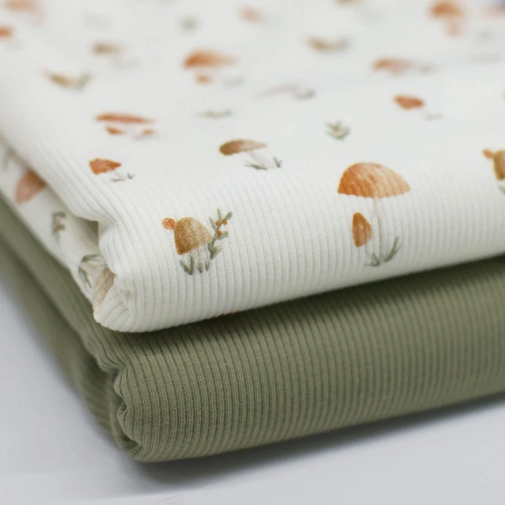 Rippstrick Jersey Stoff - Pilze Rippstrick Jersey Stoff - Konfetti Herzen - (Jersey Stoffe)