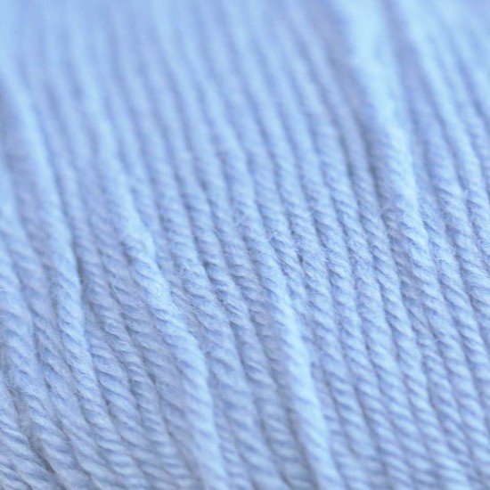 Baby Merino Superwash Knitting Yarn ISPE Needle Size 2 - 2,5 Light Blue Baby Merino Superwash Knitting Yarn ISPE Needle Size 2 - 2,5 Light Blue