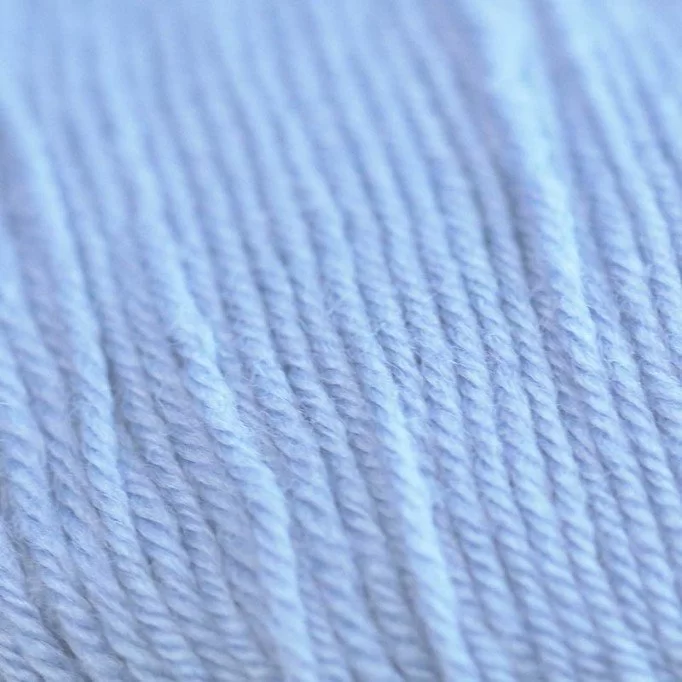 Baby Merino Superwash Knitting Yarn ISPE Needle Size 2 - 2,5 Light Blue - (Baby Wool / Baby Yarn Needle Size 2 - 2,5)