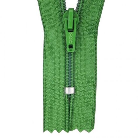 Zipper YKK Grass Green 18CM Nylon Zipper YKK Grass Green 18CM Nylon